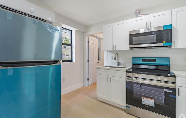New building leasing now — first 10 studios at launch price from $1,500/mo! / ¡Nuevo edificio ya en arriendo — primeros 10 estudios a precio de lanzamiento desde $1,500/mes!