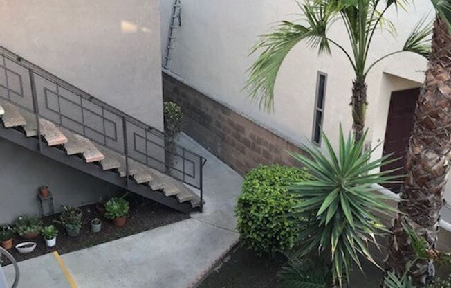 1661 Park Ave, Long Beach