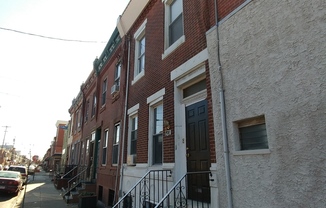 1 bed, 1 bath, 800 sqft, $995, Unit 2nd Flr