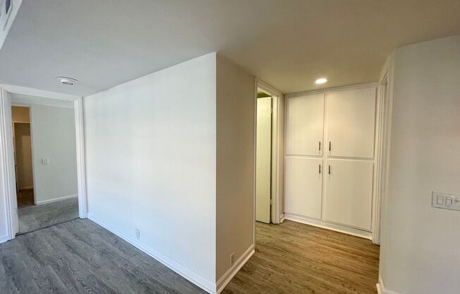 2 beds, 2 baths, $2,100, Unit APT 165