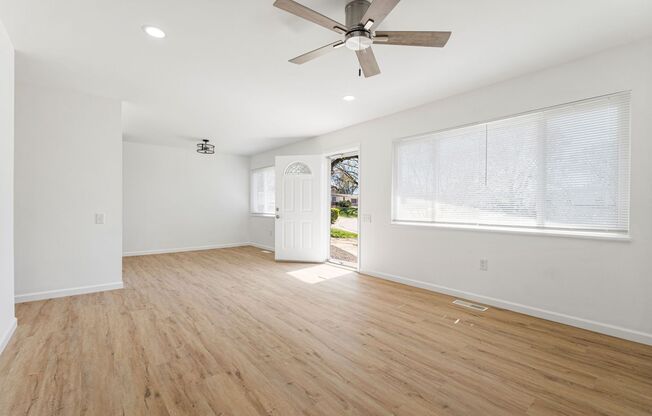 Spacious 4 Bedroom Rental in Florissant!