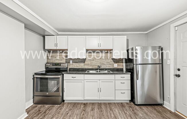 2 beds, 1 bath, $1,120