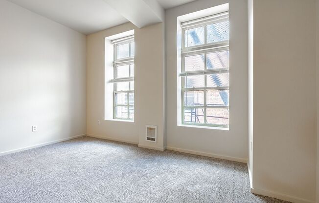 Studio, 1 bath, 505 sqft, $949, Unit 310