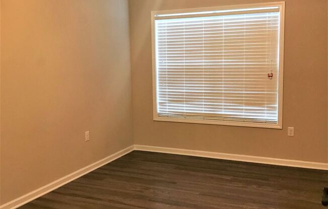 1 bed, 1 bath, 687 sqft, $775, Unit O22