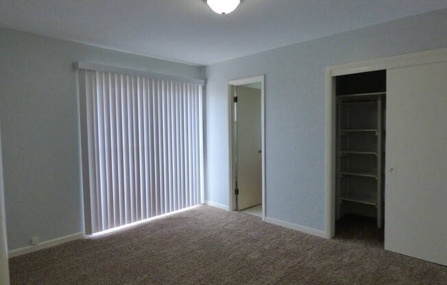 3 beds, 1.5 baths, 970 sqft, $1,850, Unit 3