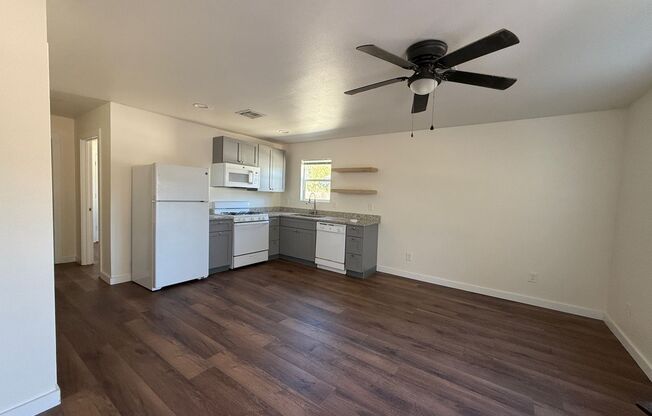 1 bed, 1 bath, $1,095, Unit 3106