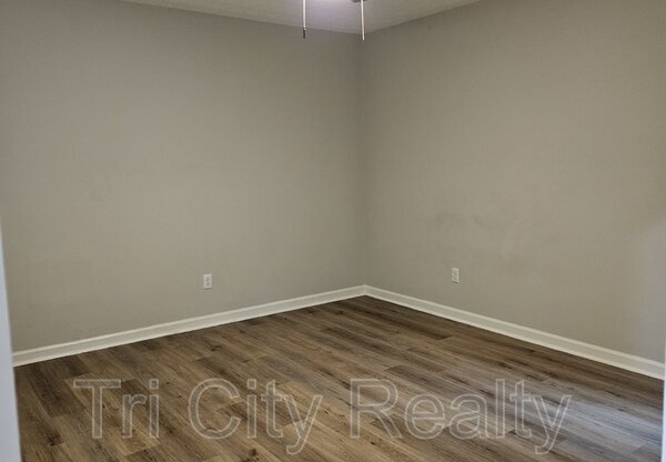 135 ALT ROSE CT