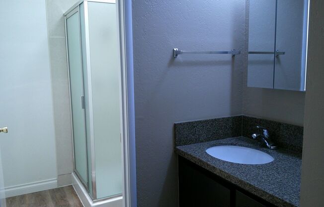 3 beds, 2 baths, 1,225 sqft, $3,300, Unit 48-21H