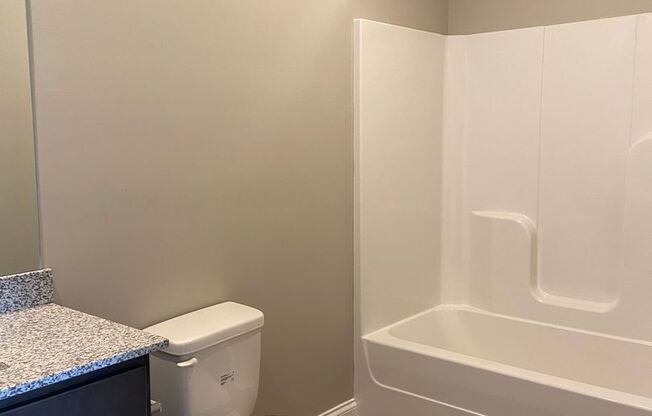 1 bed, 1 bath, 695 sqft, $715, Unit 123