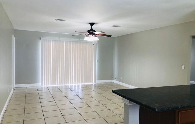 3 beds, 2 baths, $1,595