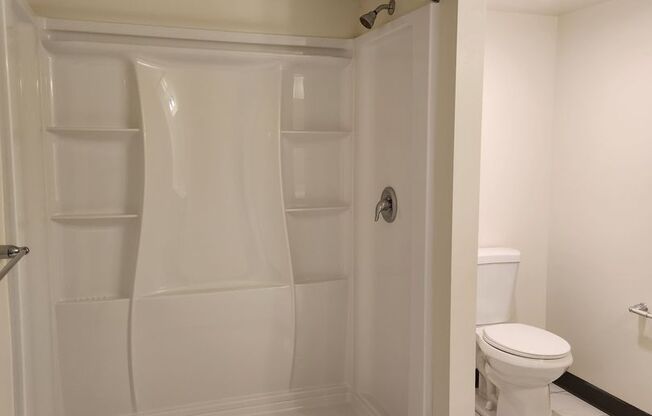 2 beds, 2 baths, 1,180 sqft, $1,965, Unit WI170H4