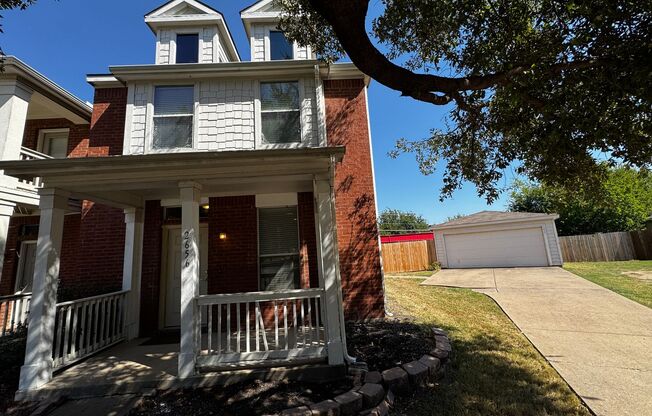 Charming Townhome in Plano