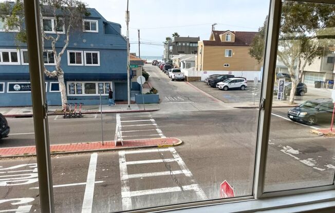 Mission Blvd- Beach Living- Lovely Water Views!