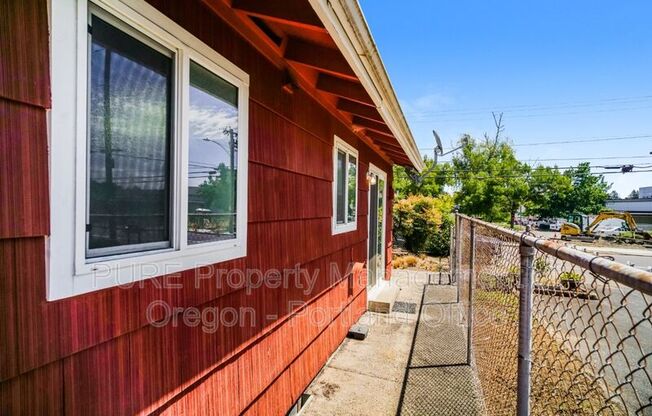 1307 SE 130 AVE
