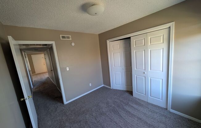 2 beds, 1 bath, 900 sqft, $850, Unit 110F