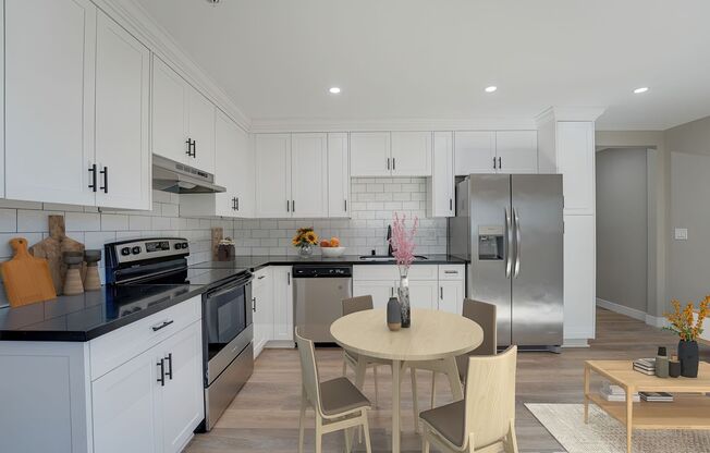Duplet at Hillcrest | Modern Studio, 1 & 3 Bedroom Apartments