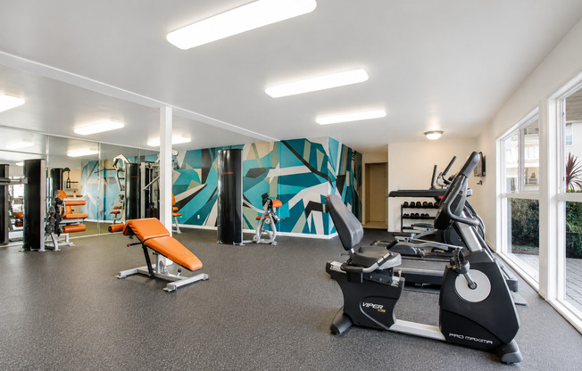 Villa La Paloma Apartments | 7722 Reseda Blvd