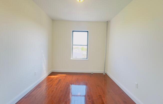 48 56 47 ST