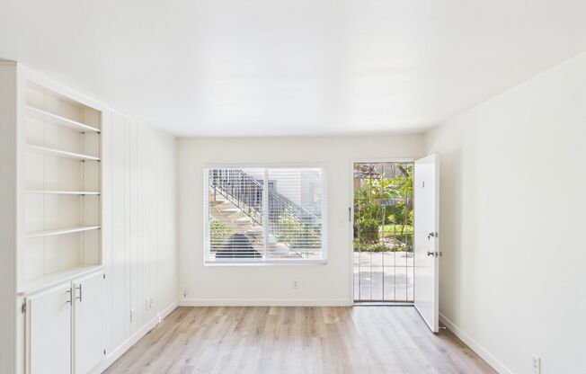 4582 Maryland Street