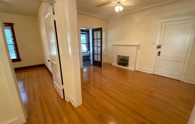 342 - *Waveland Place*