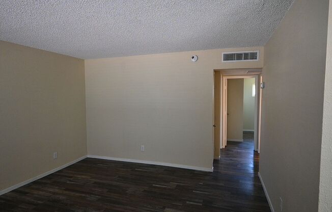 Recently remodeled North Las Vegas apartment- 1st floor-2 bedroom -NO PETS- 2508 McCarran