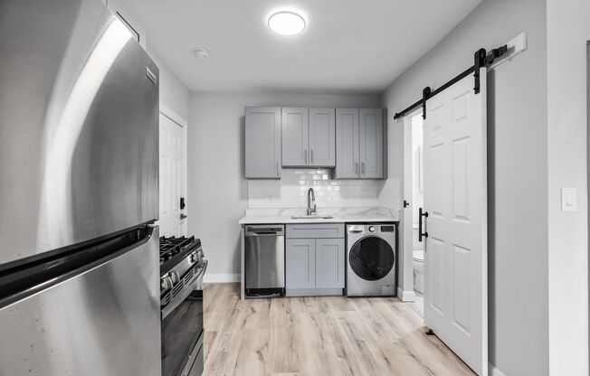 Studio, 1 bath, 308 sqft, $1,550, Unit 303