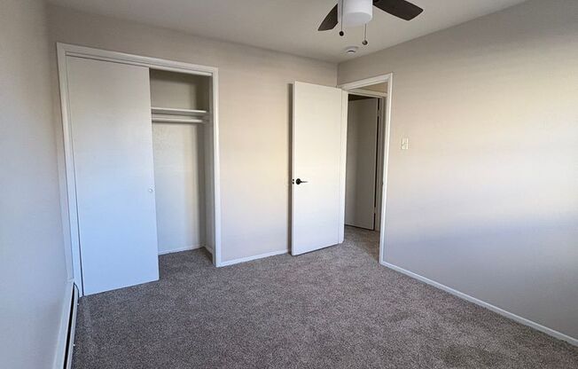 2 beds, 1 bath, 850 sqft, $1,350, Unit 3