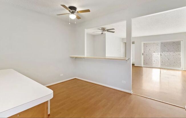 2 BED 2 BATH CONDO