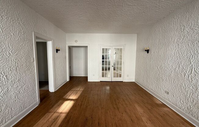 Studio, 1 bath, 308 sqft, $1,175, Unit Bayard Manor 207