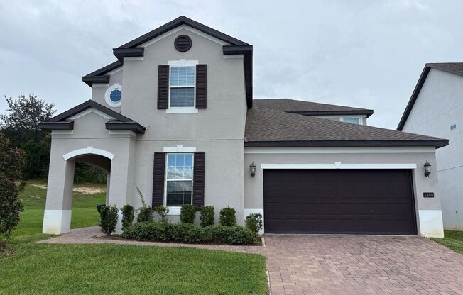 5 bedroom 3.5 Bath House on Oakland Trails, Easy Turnpike Access No Rear Neighbors