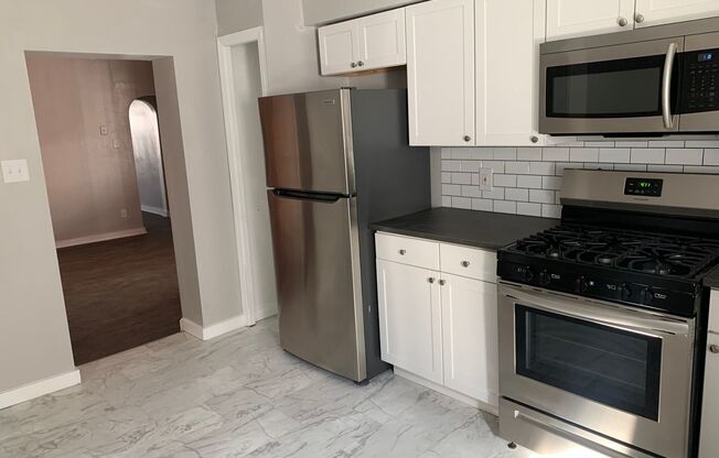 2 bedroom 1 bath with laundry