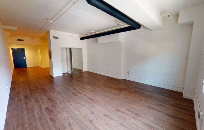 Studio, 1 bath, 545 sqft, $2,065.19, Unit 421