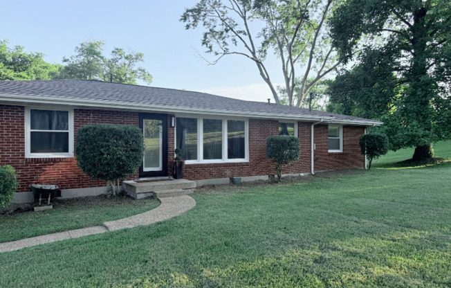 1315 BELL GRIMES LN