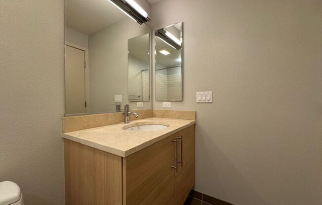 2 beds, 2 baths, $4,300, Unit # 443