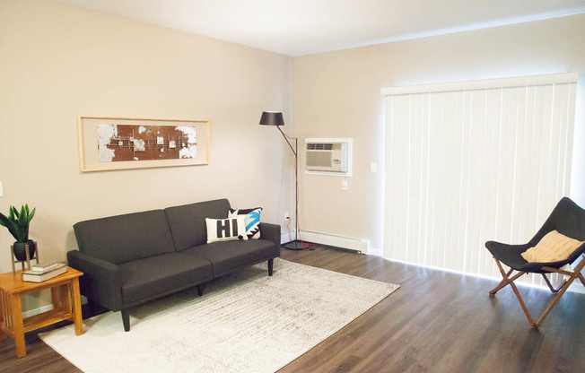 2 beds, 2 baths, 1,044 sqft, $1,360, Unit 207