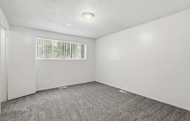 2 beds, 1.5 baths, 1,050 sqft, $1,125, Unit 29