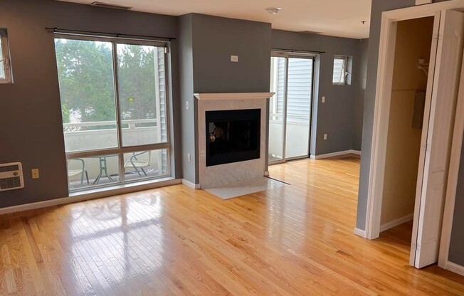200 Falls Boulevard
