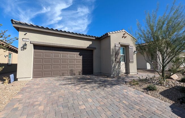 Immaculate 3 Bedroom Furnished Smart Home in Lake Las Vegas – A Tranquil Desert Oasis