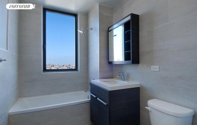 321 W 110 ST