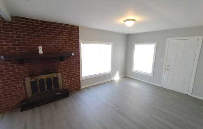 1451 RON RD