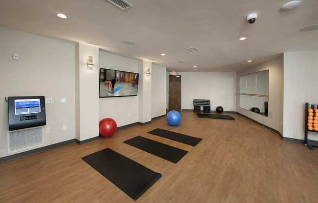 Yoga Studio and Gym at Atlanta Apartments Near Cumberland Mall