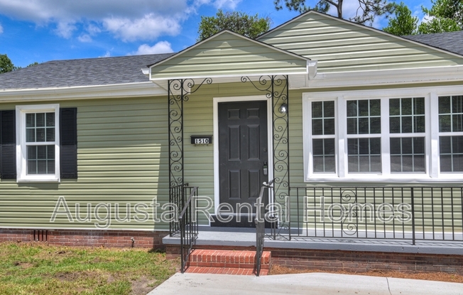1510 HEARD AVE
