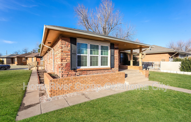 4343 NW 16 ST