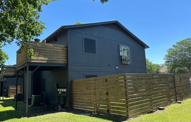 2 beds, 1 bath, 780 sqft, $1,675, Unit 902BC