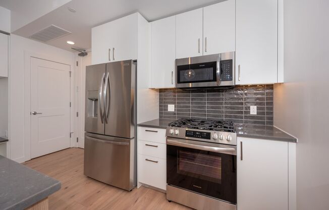 1 bed, 1 bath, $2,795, Unit # 1710