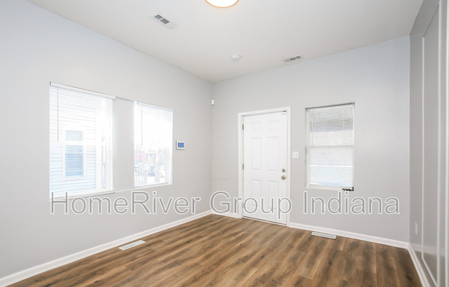 25 N TACOMA AVE