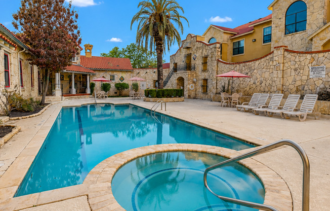3 beds, 3.5 baths, $2,600, Unit # 804