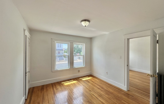 2 beds, 1 bath, 1,026 sqft, $2,850, Unit 86