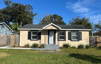 2/2 Single Family Home in Orlando