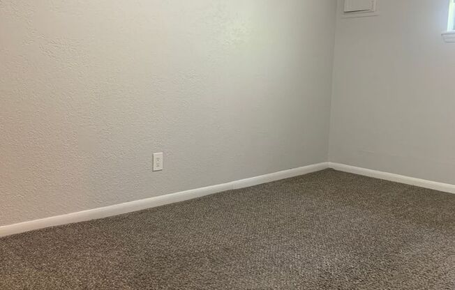2 beds, 1 bath, 825 sqft, $995, Unit 6124-C